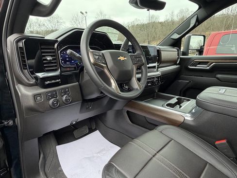 Used 2024 Chevrolet Silverado 3500 High Country w/ High Country Premium Package image 38