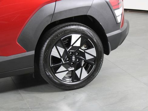 Certified 2025 Hyundai Kona SEL FWD image 15