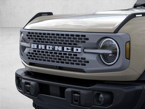 New 2026 Ford Bronco Badlands AWD/4WD image 19