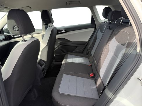 New 2026 Volkswagen Taos S image 16