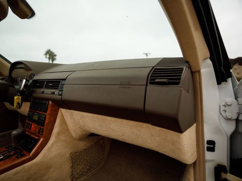 Used 2000 Mercedes-Benz SL 500 image 23