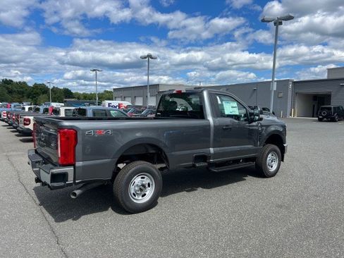 New 2026 Ford F250 XL w/ XL Chrome Package image 5