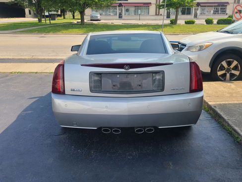 Used 2006 Cadillac XLR image 4
