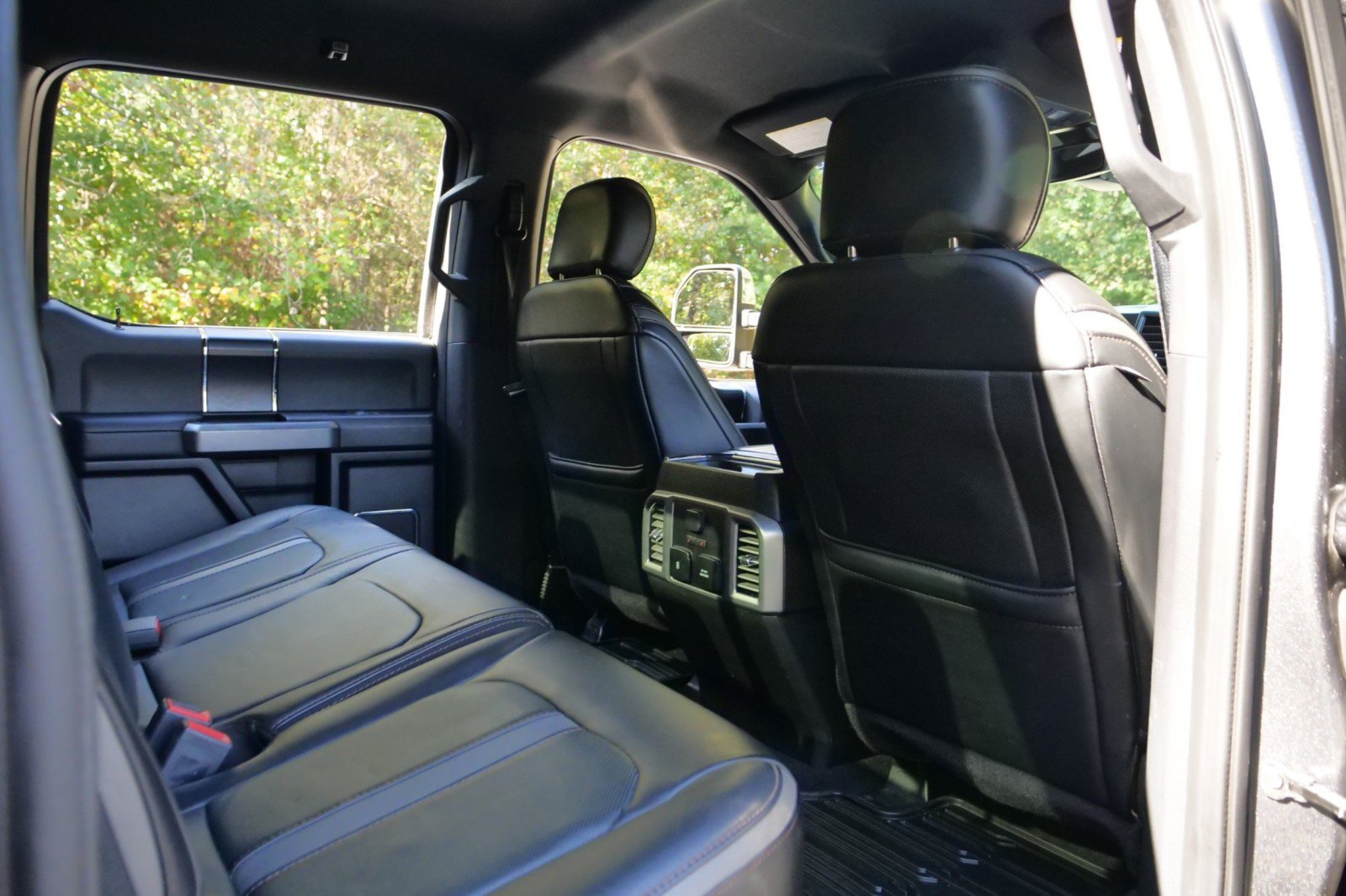 Used 2019 Ford F350 Platinum AWD/4WD image 41