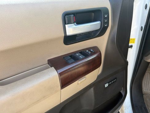Used 2011 Toyota Sequoia Platinum RWD image 13