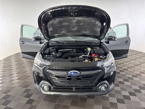 Used 2023 Subaru Outback Premium AWD/4WD image 11