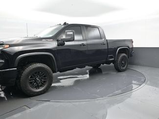Used 2024 Chevrolet Silverado 2500 ZR2 w/ Technology Package AWD/4WD video 1