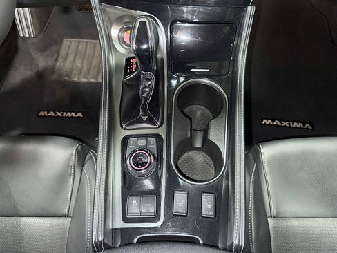 Used 2023 Nissan Maxima SV FWD image 29