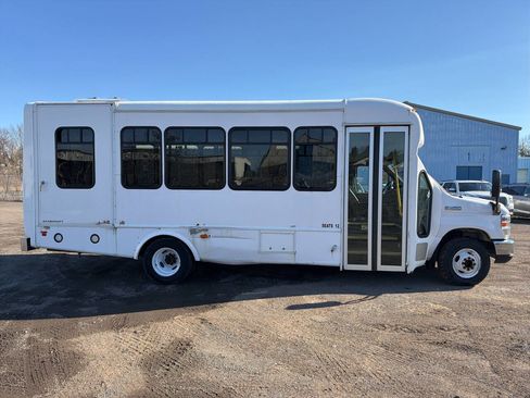 Used 2019 Ford E-450 and Econoline 450 Super Duty w/ Shuttle Bus Prep Package image 4