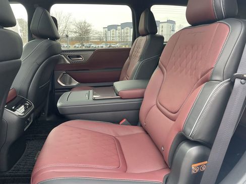 New 2026 INFINITI QX80 Autograph w/ Premium Cargo Package AWD/4WD image 15