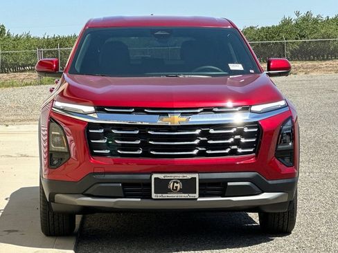 New 2026 Chevrolet Equinox LT w/ Convenience Package II FWD image 10