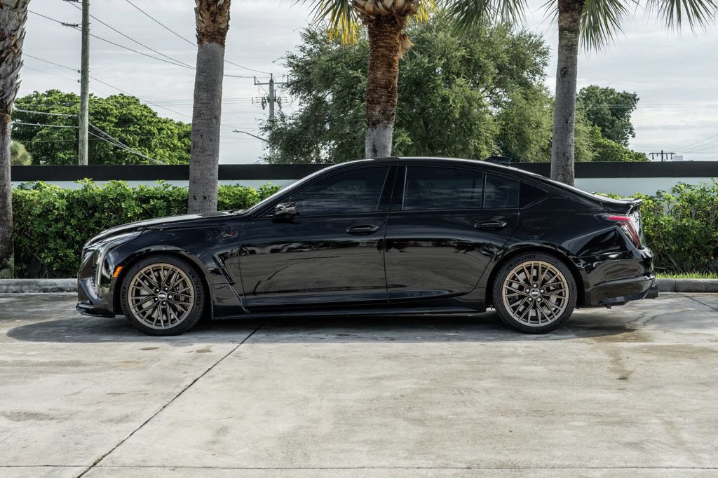 Used 2026 Cadillac CT5 V Blackwing w/ Super Cruise 1 Package RWD image 3