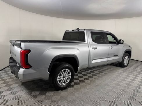 Used 2025 Toyota Tundra SR5 w/ SR5 Premium Package AWD/4WD image 5