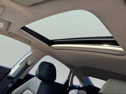 Used 2022 Honda Civic EX image 12