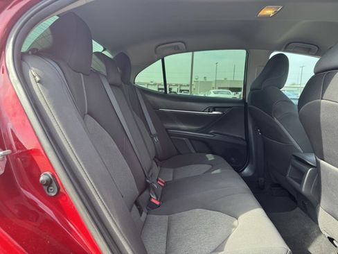 Used 2022 Toyota Camry LE image 30