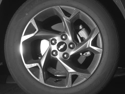 Used 2025 Chevrolet Trax LT FWD image 13