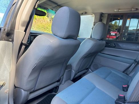 Used 2005 Subaru Forester 2.5X image 14