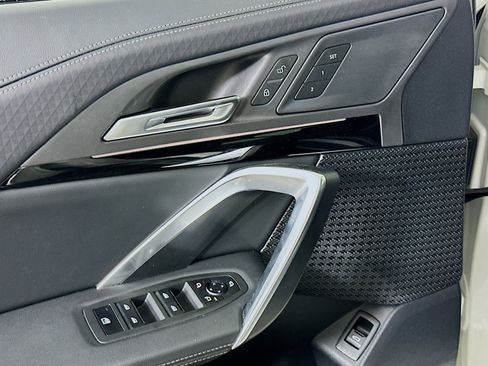 Used 2025 BMW X2 xDrive28i image 15