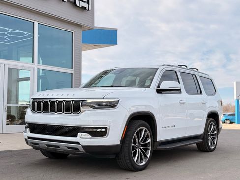 Used 2022 Jeep Wagoneer Series II w/ Premium Group I image 11