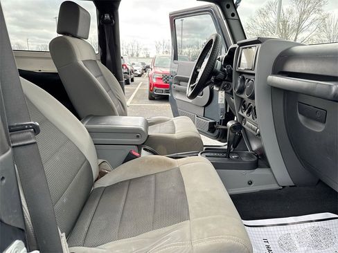Used 2008 Jeep Wrangler X image 20