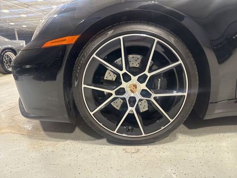 Used 2025 Porsche 911 Carrera T image 13