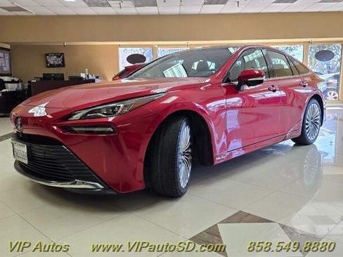 Used 2021 Toyota Mirai image 2
