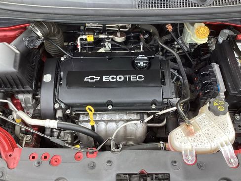 Used 2016 Chevrolet Sonic LT image 28