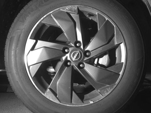 Used 2025 Nissan Rogue SV image 13