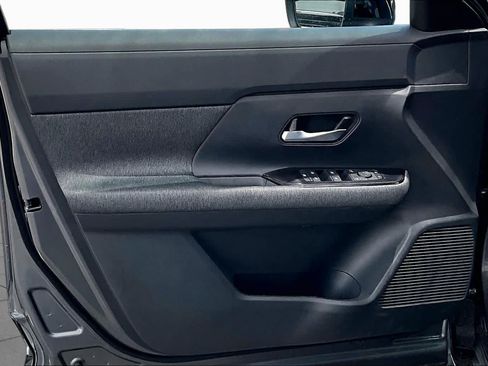 New 2026 Nissan Kicks SV w/ SV Premium Package FWD image 10