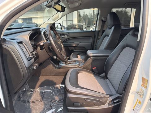 Used 2019 Chevrolet Colorado Z71 AWD/4WD image 46