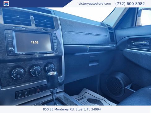 Used 2011 Jeep Liberty Limited w/ Comfort/Convenience Group image 19