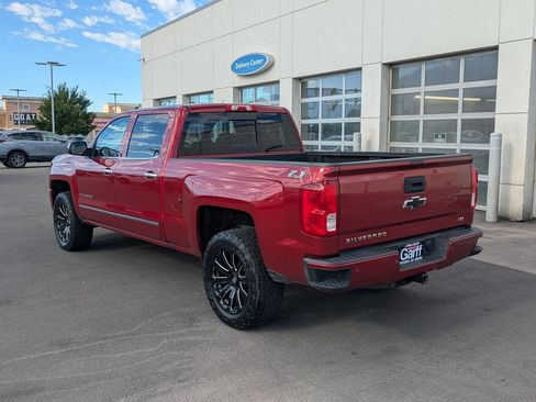 Used 2018 Chevrolet Silverado 1500 LTZ Z71 w/ LTZ Plus Package AWD/4WD image 8