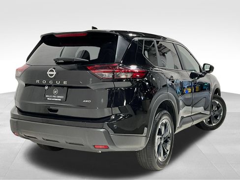 Used 2025 Nissan Rogue SV AWD/4WD image 5