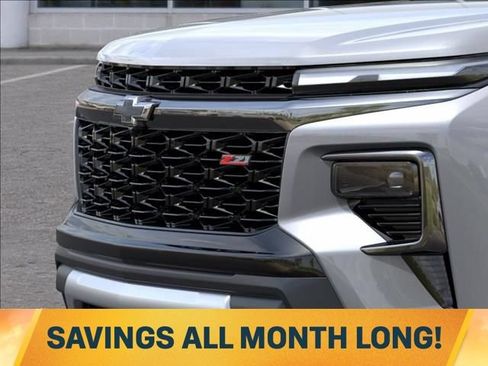 New 2026 Chevrolet Traverse Z71 w/ Driver Confidence Package AWD/4WD image 13