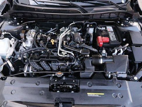 Used 2025 Nissan Altima 2.5 SV FWD image 26