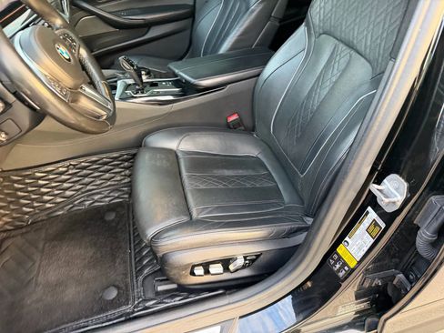 Used 2018 BMW M550i xDrive M550i xDrive Sedan 4D w/ Driving Assistance Package image 79