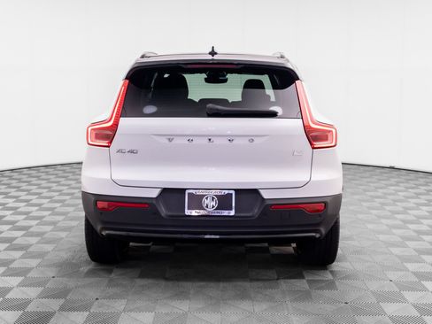 Used 2023 Volvo XC40 Recharge Ultimate AWD/4WD image 4