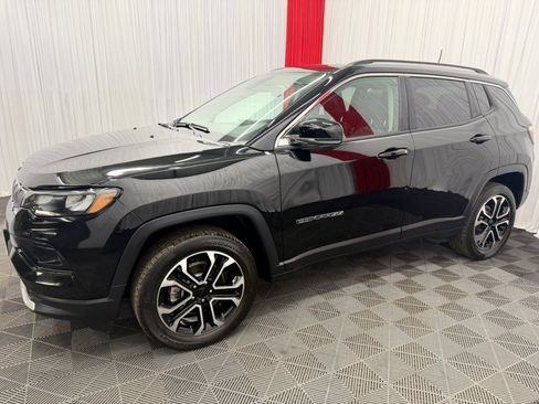 Used 2022 Jeep Compass Limited w/ Sun and Sound Group AWD/4WD image 7
