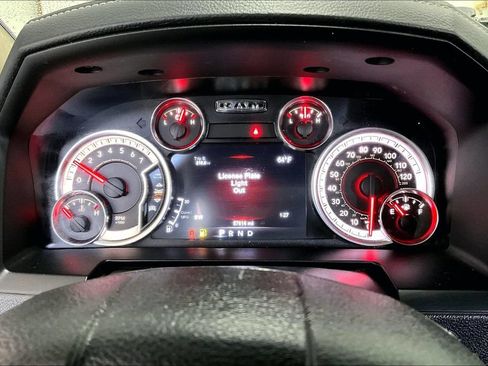 Used 2017 RAM 1500 Sport w/ Black Ram 1500 Sport Group AWD/4WD image 14