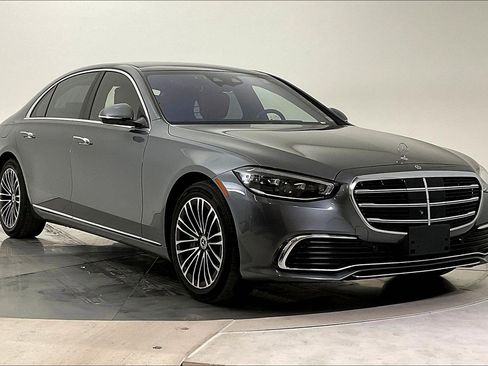 Used 2023 Mercedes-Benz S 500 4MATIC image 2