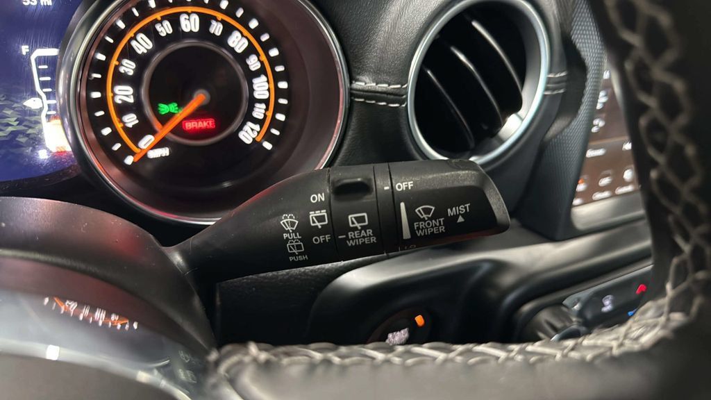 Used 2021 Jeep Wrangler Unlimited Sahara w/ Uconnect 4C Nav & Sound Group AWD/4WD image 33
