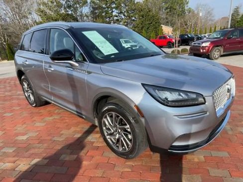 Used 2022 Lincoln Corsair FWD image 3