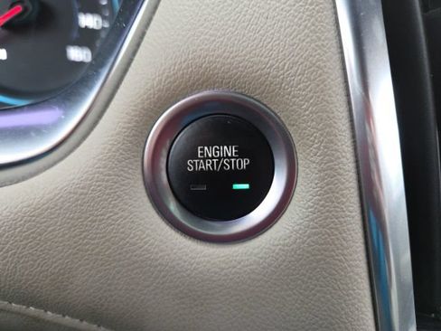Used 2022 Chevrolet Traverse LT AWD/4WD image 54