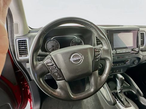 Used 2022 Nissan Frontier SV AWD/4WD image 11