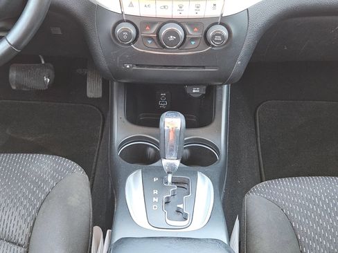 Used 2020 Dodge Journey SE w/ SE Popular Equipment Group FWD image 18