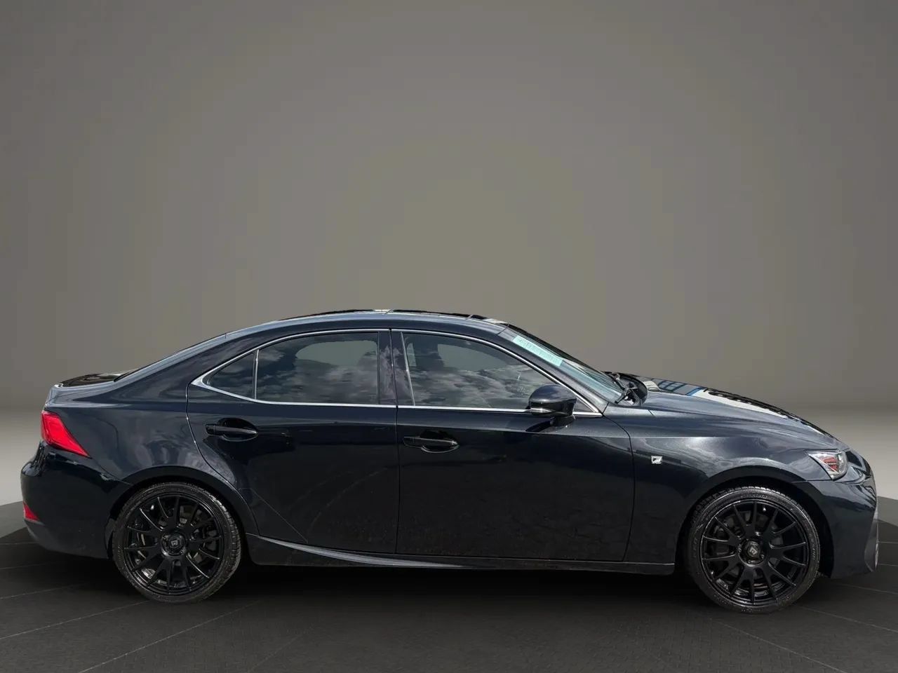 Used 2017 Lexus IS 200t F Sport w/ F Sport Package RWD image 6
