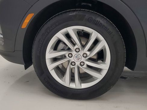 Used 2025 Buick Envista Preferred image 9