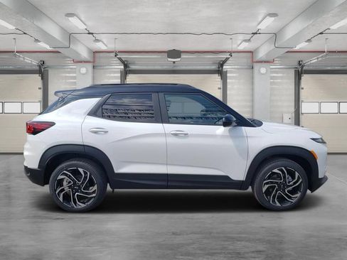 New 2026 Chevrolet TrailBlazer RS w/ Convenience Package AWD/4WD image 2