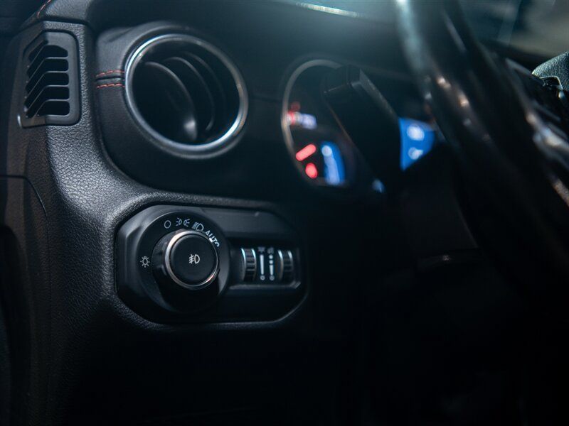 Used 2020 Jeep Wrangler Unlimited Rubicon w/ Quick Order Package 28Y Recon AWD/4WD image 31