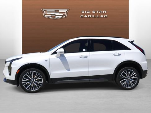 Certified 2024 Cadillac XT4 Sport FWD image 2